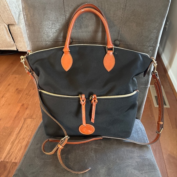 Dooney & Bourke Black Nylon Large Pocket Satchel Crossbody Handbag - Picture 1 of 9